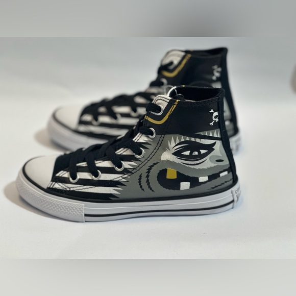 Converse Other - New Kids Converse Chuck Taylor All Star Pirate Print!!!
